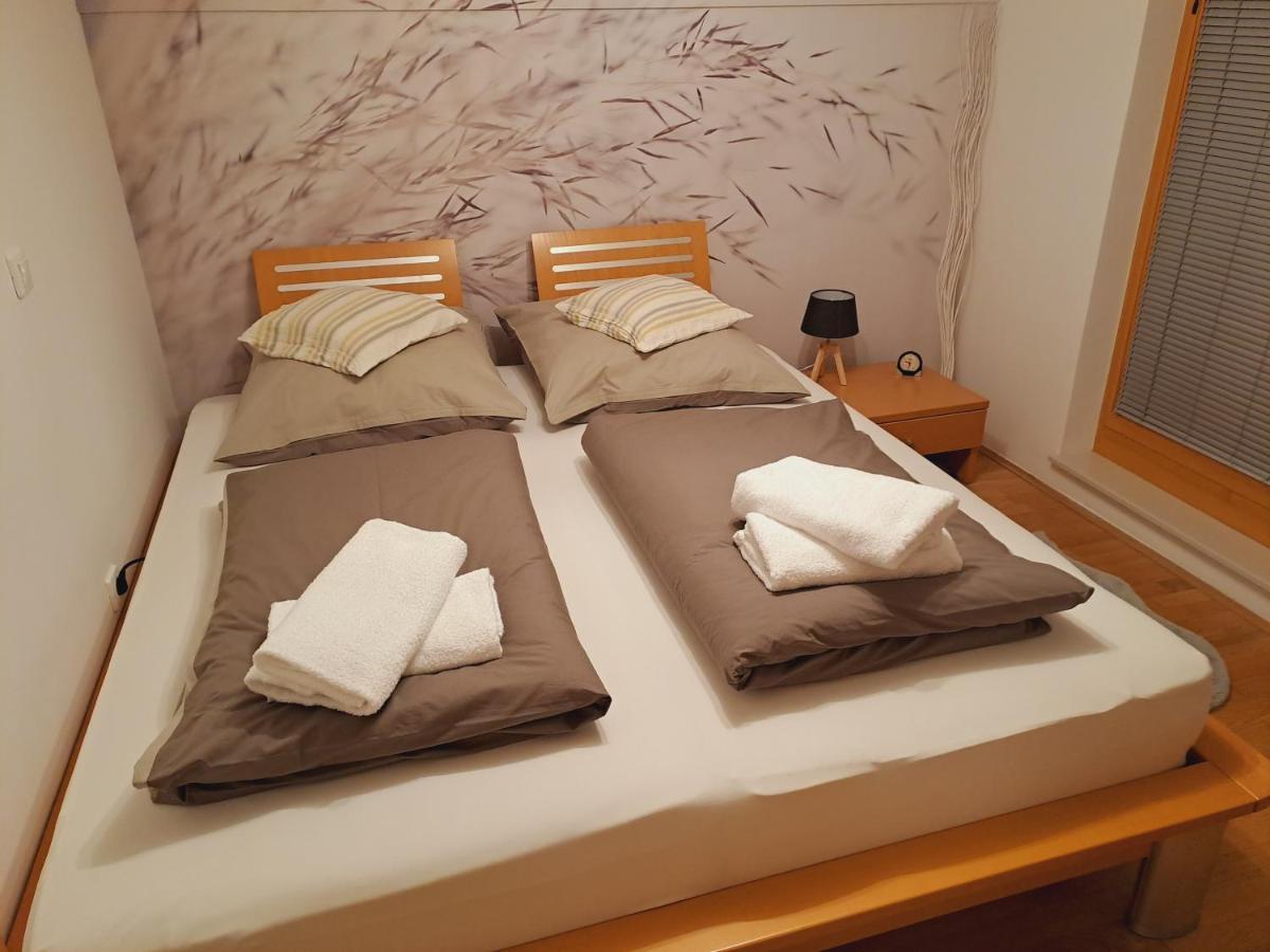Alpina Apartment *